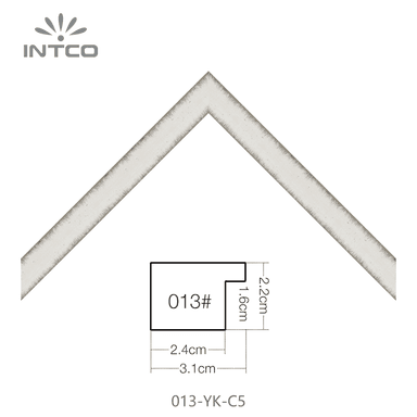 013-YK-C5 — 3.07cm Weiß PS Bilderrahmenleiste