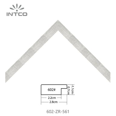 602-ZR-561 — 2.8cm Black PS Picture Frame Moulding