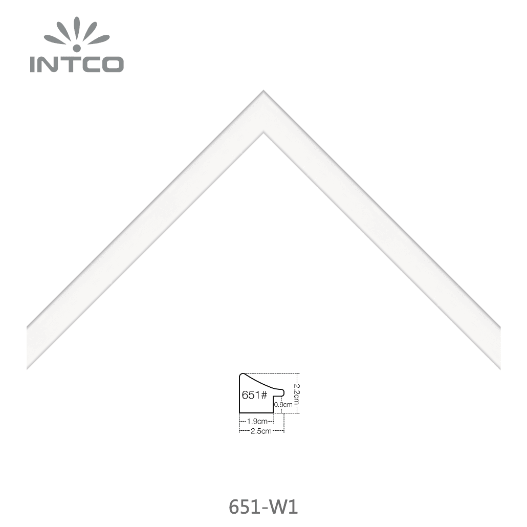 651-W1 — 2.52cm Weiß PS Bilderrahmenleiste