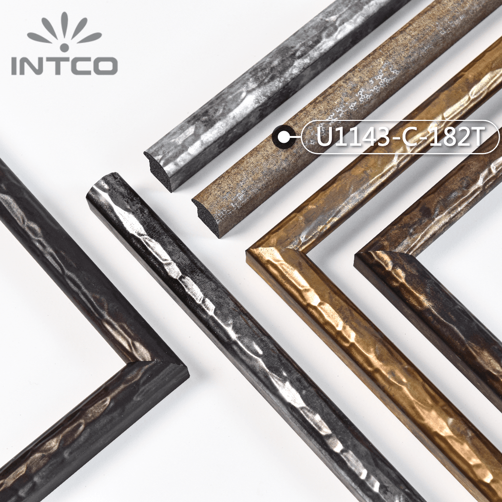 U1143-C-182T — 2.6cm Gold PS Bilderrahmenleiste