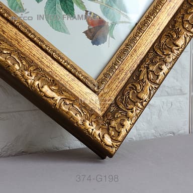 Baroque gold picture frame moulding