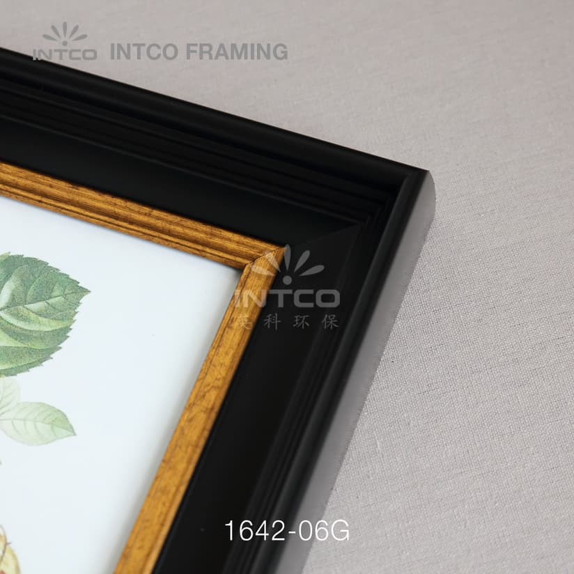 INTCO 1642-06G PS mouldings for framed art