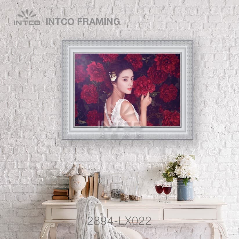 2894-LX022 — 5.77cm White PS Picture Frame Moulding