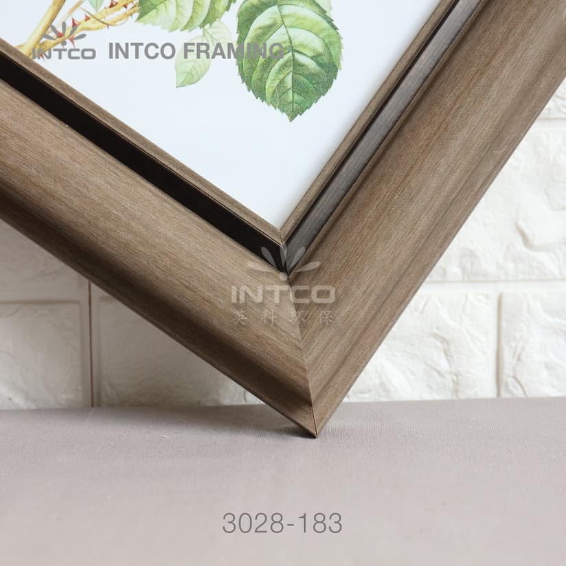 3028-183 — 6.74cm Natural PS Picture Frame Moulding