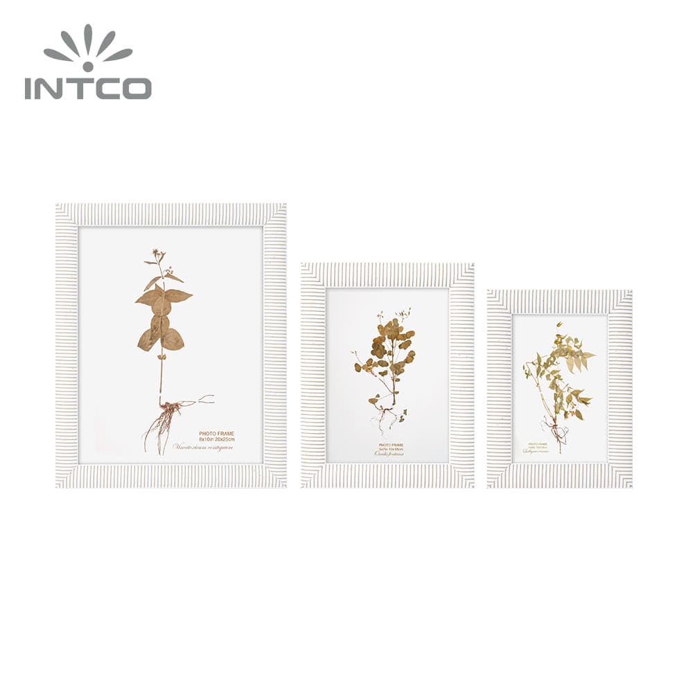 Intco picture frame mouldings are available in multiple sizes