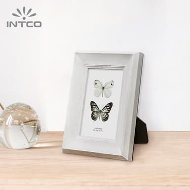 decorative white distressed photo frame ideas