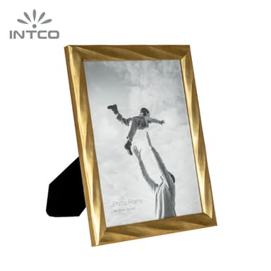 gold picture frame moulding in lengths